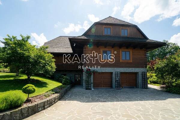Prodej luxusní vily 462 m2 s rodinným domem pro hosty 100 m2 , pozemek 30 521 m2, Bordovice | Reality.iDNES.cz 