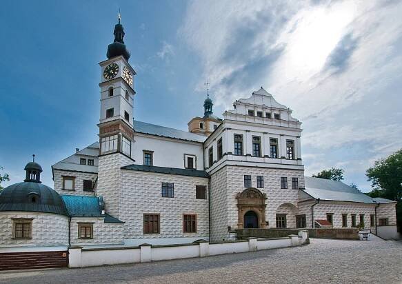 Svatby - Východočeské muzeum v Pardubicích - Zámek Pardubice