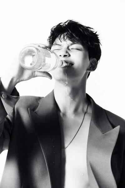 Yeo Jin Goo enjoying a refreshing drink Wallpaper