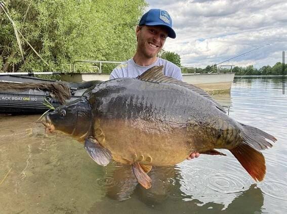 Rybář Jakub Vágner září štěstím. Podívejte se, jak něžně se rozpovídal o tříměsíční dcerce