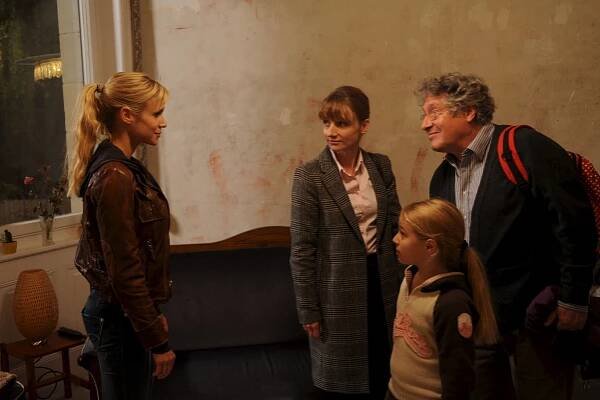 Kriminálka Stuttgart - Papakind - Z filmu - Nina-Friederike Gnädig, Christina Große, Ella Zirzow, Volker Brandt