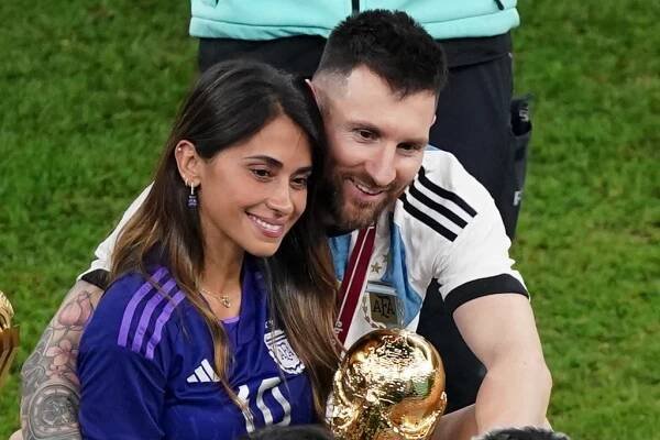 Lionel Messi’s Wife Antonelli Roccuzzo Gets Sporty in Adidas Originals Rivalry Crepe Shoes