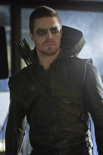 Arrow - Chycen při činu - Z filmu - Stephen Amell