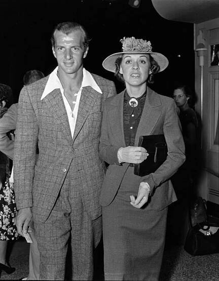Bruce Bennett - Wikipedia
