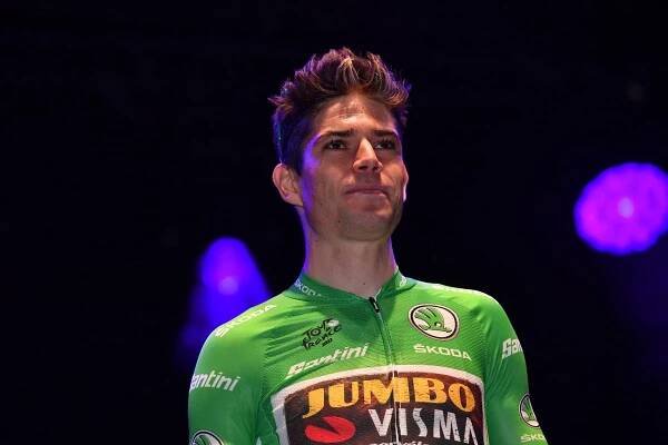 Wout van Aert, klíčový muž Jonase Vingegaarda na cestě k vítězství Tour de France 2022. Foto: profimedia (2x)