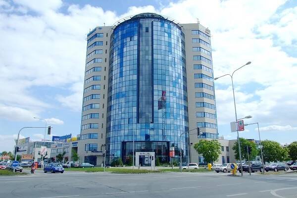 Soubor:Brno-Štýřice, M-Palác na Heršpické ulici od severozápadu.jpg