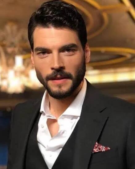Akın Akınözü