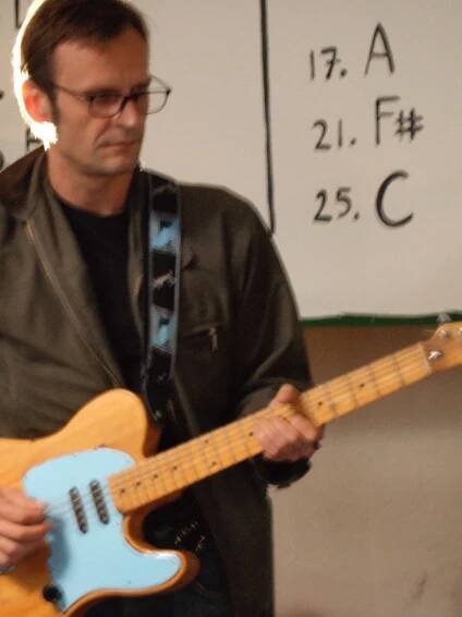 My Teenage DIY Telecaster finally got a makeover | Micz Flor