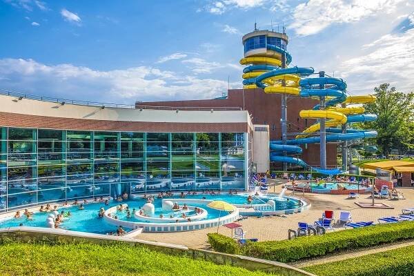 Hunguest Hotel Szeged - Szeged - Napfényfürdő