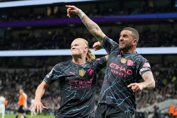 Jeho nový konkurent sa zranil. Walker opúšťa Manchester City, sťahuje sa do Talianska
