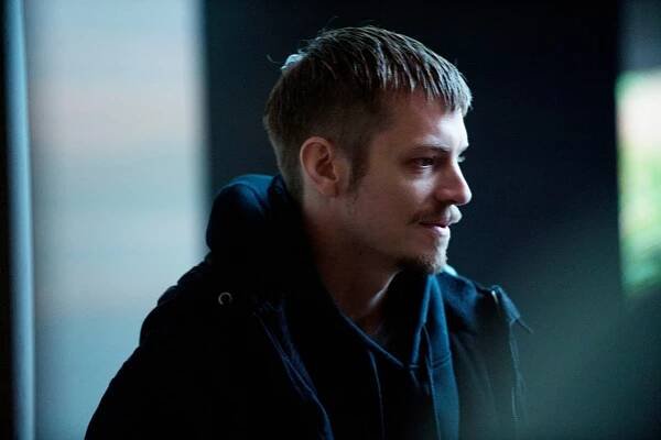 Zločin - Začátky - Z filmu - Joel Kinnaman