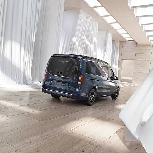 Více luxusu a moderní výbavy. Mercedes omladil třídu V a Vito