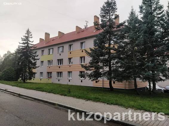 Pronájem Byt 2+1, 1. máje, Hrádek - Nová Huť