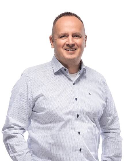 Michal Kubát realitní makléř Kontakt Servis s.r.o.