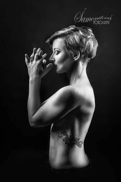 Veronika Šamonilová - PORTRÉT, BUDOIR, AKT, GLAMOUR
