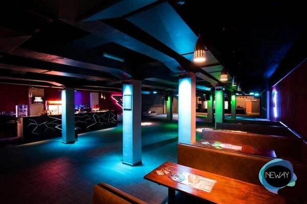 STORM CLUB