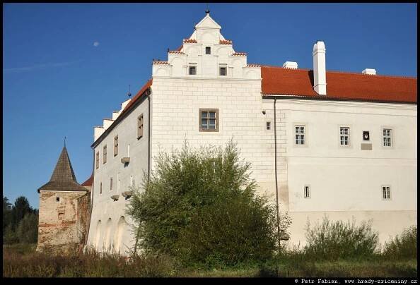 Hrady, tvrze, zámky a zříceniny – Fotografie z roku 2024 – 14.část / hrady-zriceniny.cz