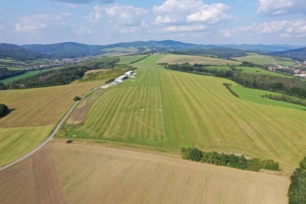 Vnitrostátní Letiště Luhačovice foto 6