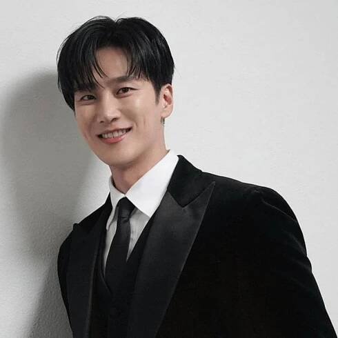 Ahn Bo Hyun 14