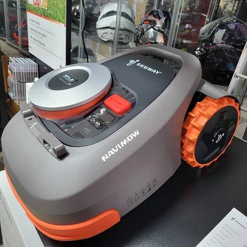 Volný čas > Segway: Robotická sekačka Segway Navimow i108E 3roky ZÁRUKA, Liberec - TipMoto.com - příslušenství