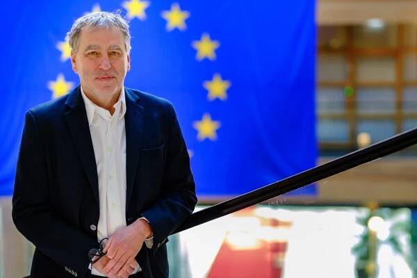 Niedermayer: Zákaz spalovacích motorů se zdá jako radikální krok. Ale má své důvody