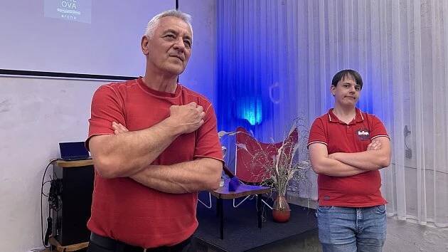 Štáb Starostů pro Olomoucký kraj v olomoucké hotelu Nezvalova archa, vlevo lídr a hejtman Josef Suchánek. 21. září 2024