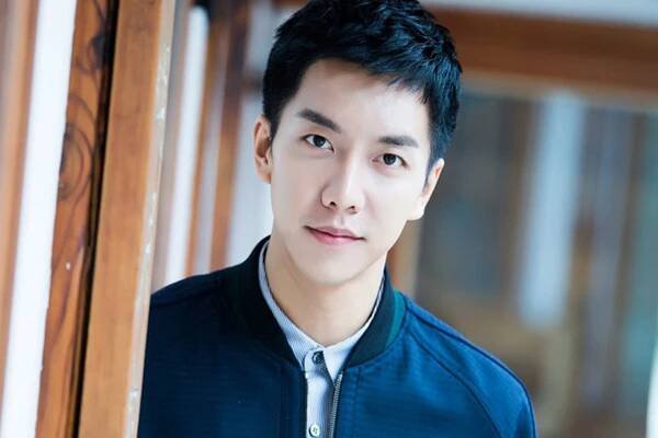 Lee Seung Gi přiznal, že navštěvoval psychiatra. Jeho problémem je, že neumí říkat ne - Asianstyle