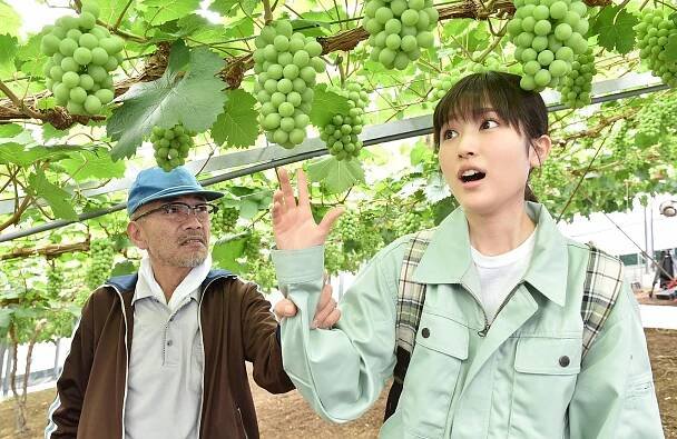 Šiawase no muscat - Z filmu - Naoto Takenaka, Riko Fukumoto
