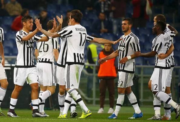 Juventus je zpět v čele italské ligy. Lazio znovu ztratilo, tentokrát s FC Turín