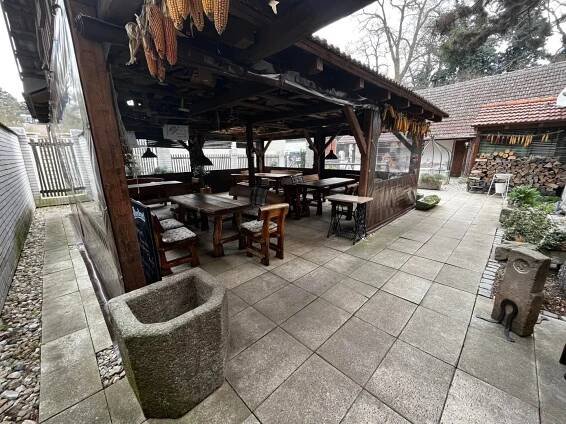 Hospůdka U Korunky | Restaurace Lednice