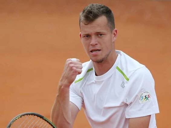 Adam Pavlásek.