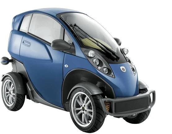 Lumeneo's Smera is a tilting four wheeled car