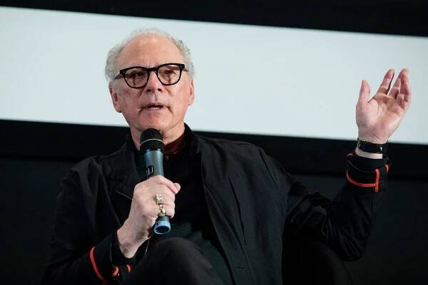 Barry Levinson