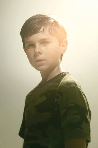 Živí mrtví - Série 2 - Promo - Chandler Riggs