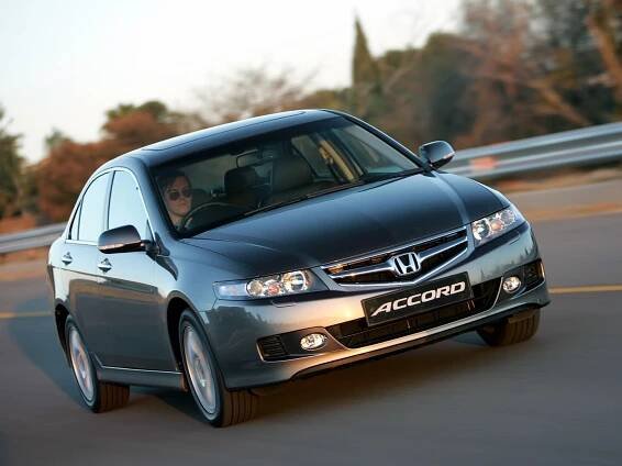 Honda Accord Euro 4 Doors (2006) detailní informace, videa, motorizace a zajímavosti
