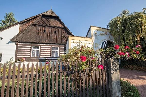 Příšovice, Bičíkův statek
