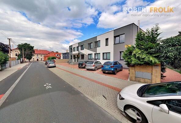 Atypické 2+kk - Neratovice, Hamplova | ROBERT FROLÍK | Realitní makléř a kancelář, Praha 6