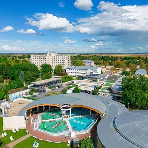 Szálloda keleti szárny és a Bükfürdő Thermal&Spa