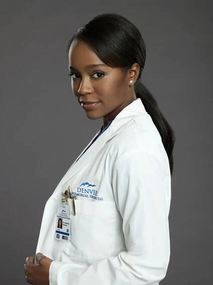 Doktorka Emily - Promo - Aja Naomi King