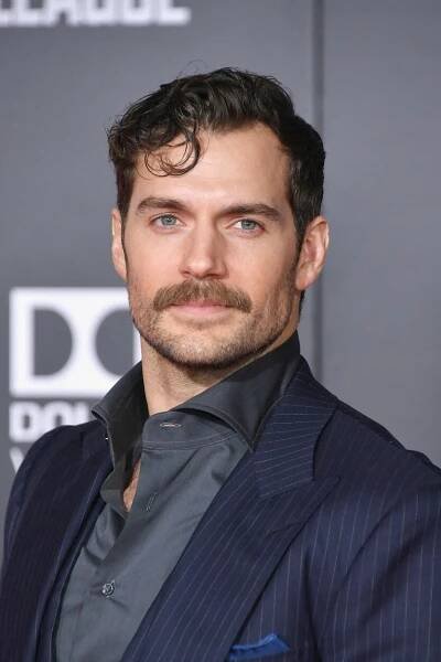 Movember je v plném proudu! Kterým slavným mužům knírek sluší a kdo by se měl v listopadu raději schovat?