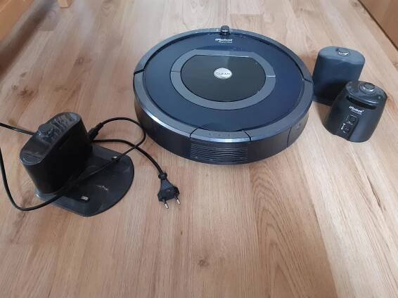 Vysavač iRobot Roomba na náhradní díly  - Malé elektrospotřebiče