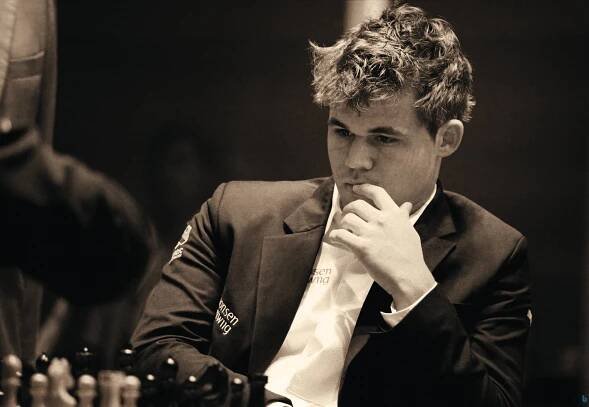 Ruminating Magnus Carlsen Wallpaper