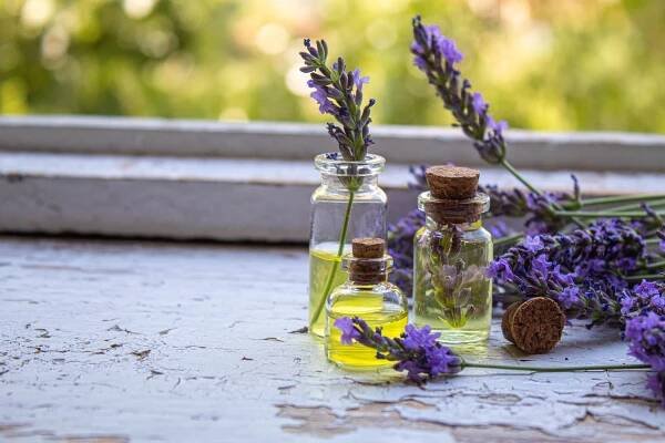 Workshop - tvorba osobního BIO parfému 120 minut