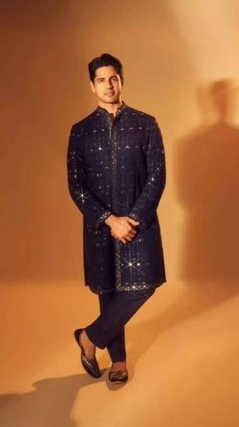 A look at Sidharth Malhotra's dapper fashion moments