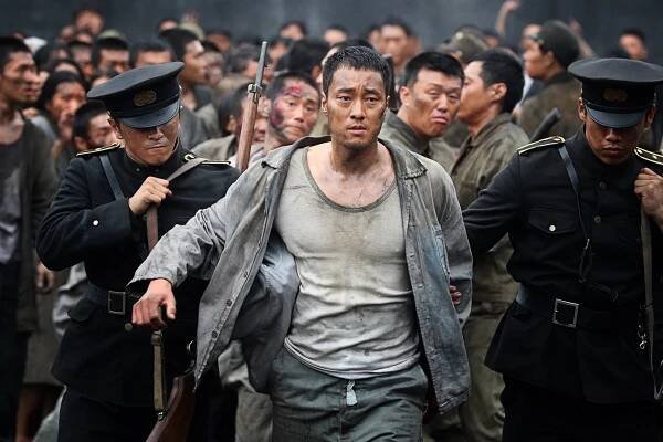 Útěk z Hašimy - Z filmu - Ji-sub So, Min-jae Kim