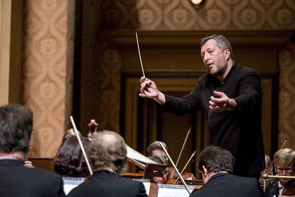 Fotografie ilustrujicí koncert - událost Thomas Adès Česká filharmonie