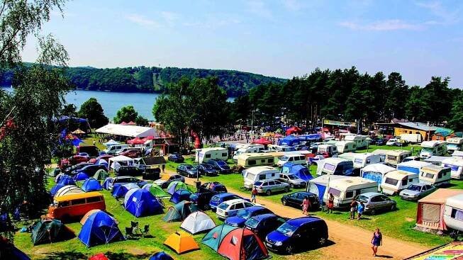 Opustili i rekreační zařízení Camping Vranovská pláž, kde našli útočiště na několik málo dní. Ilustrační foto.