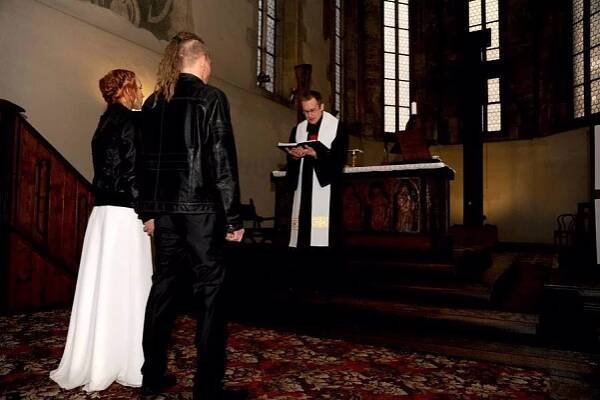 Foto k tématům svatba, Ivan Bartoš, Pirát, Lydie Franka Bartošová – stránka 10
