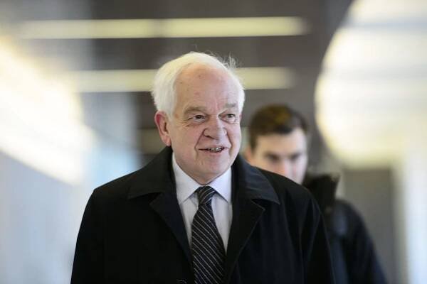 John McCallum dead at 75: A political veteran of ‘good humour and grace’