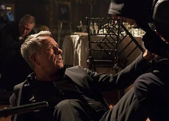Gotham - Shledání - Z filmu - Sean Pertwee